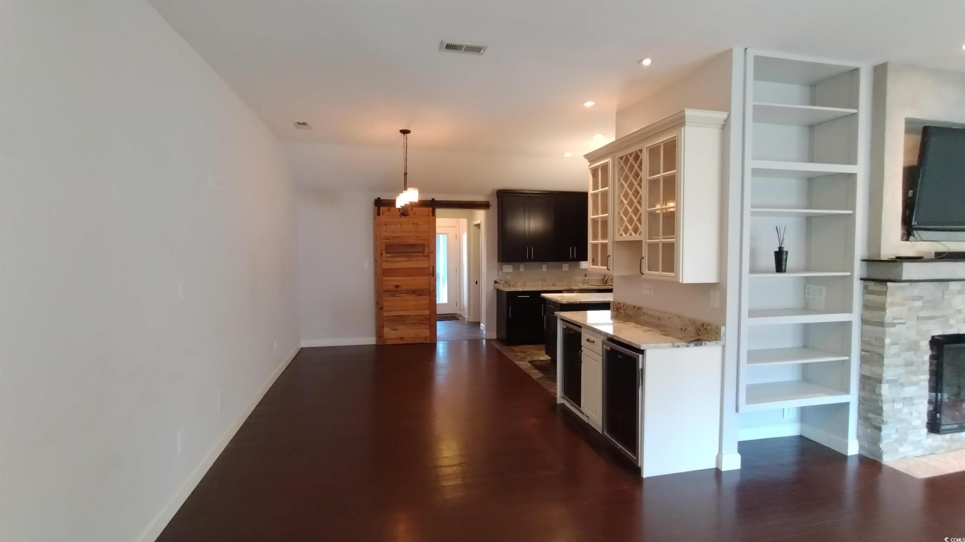 710 Yucca Ave. – photo 4