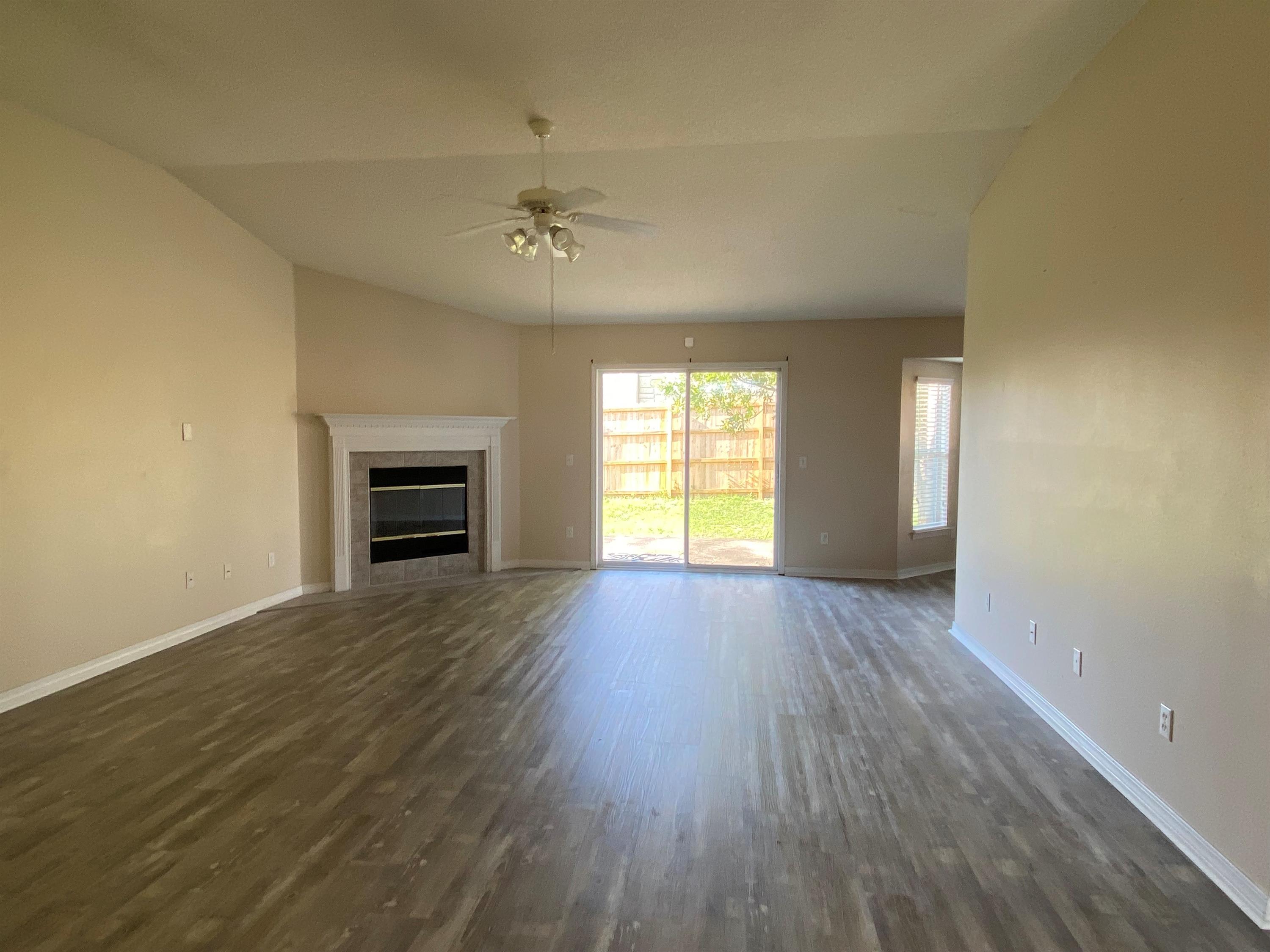 353 Peggy Drive – photo 4