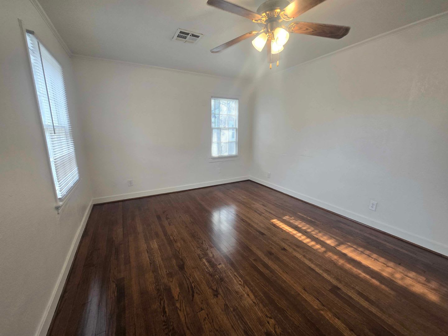 Newly Renovated Home with Classic Charm – photo 2