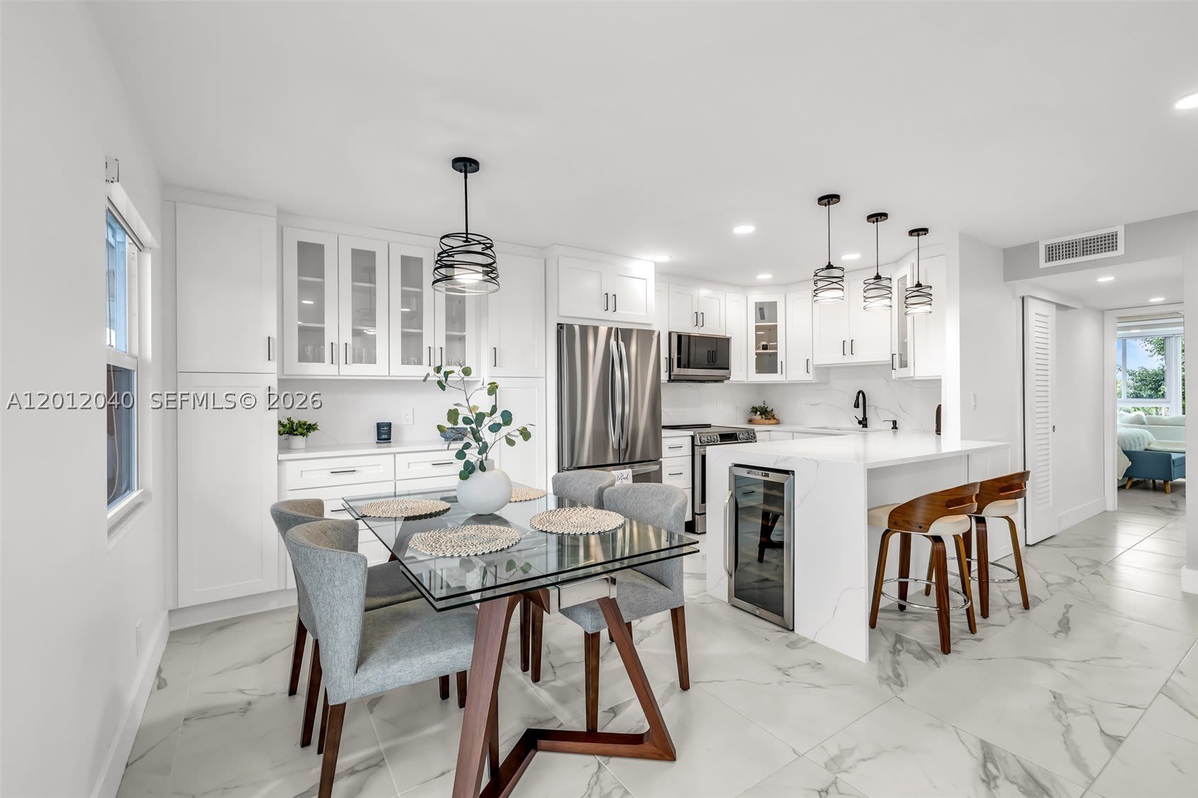 3042 Harwood D – photo 1