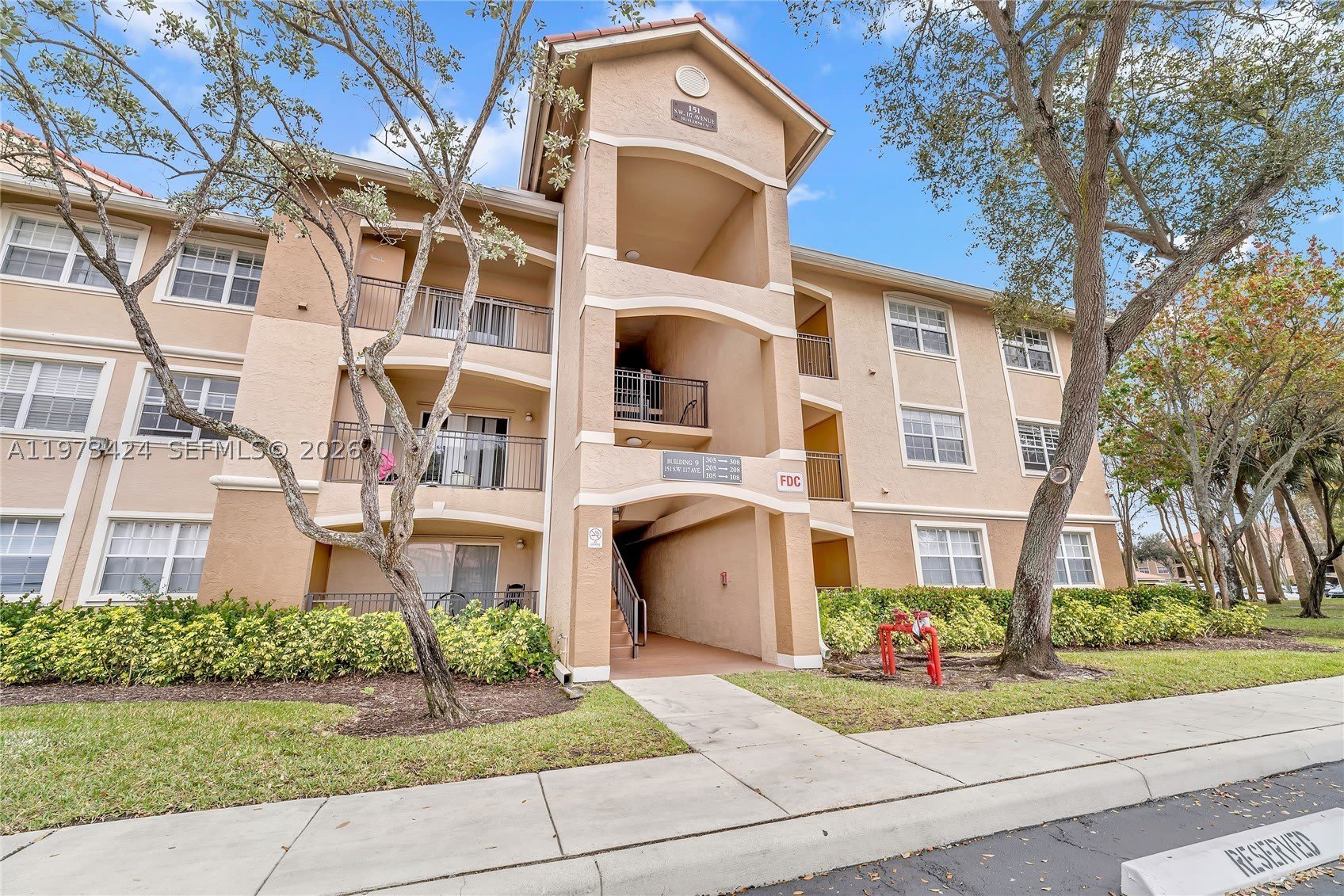 151 SW 117th Ave – photo 4
