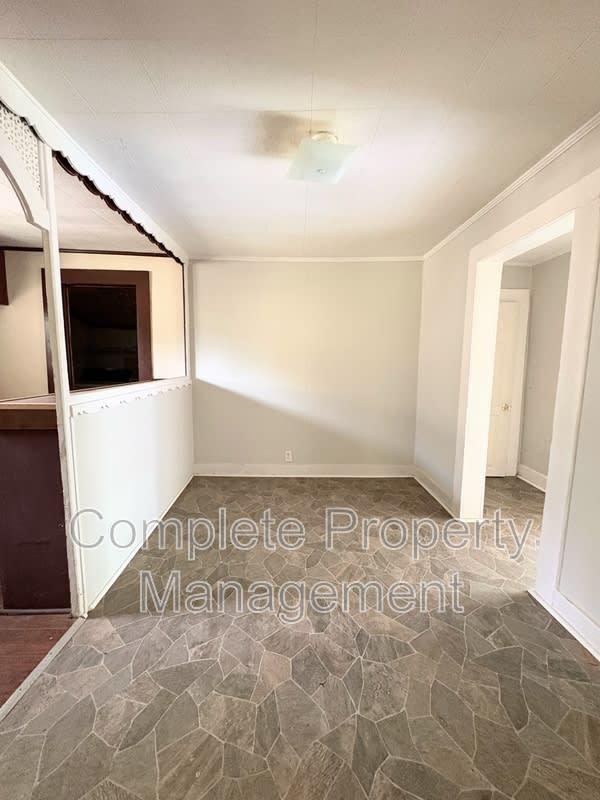 1015 11th Street North – photo 3