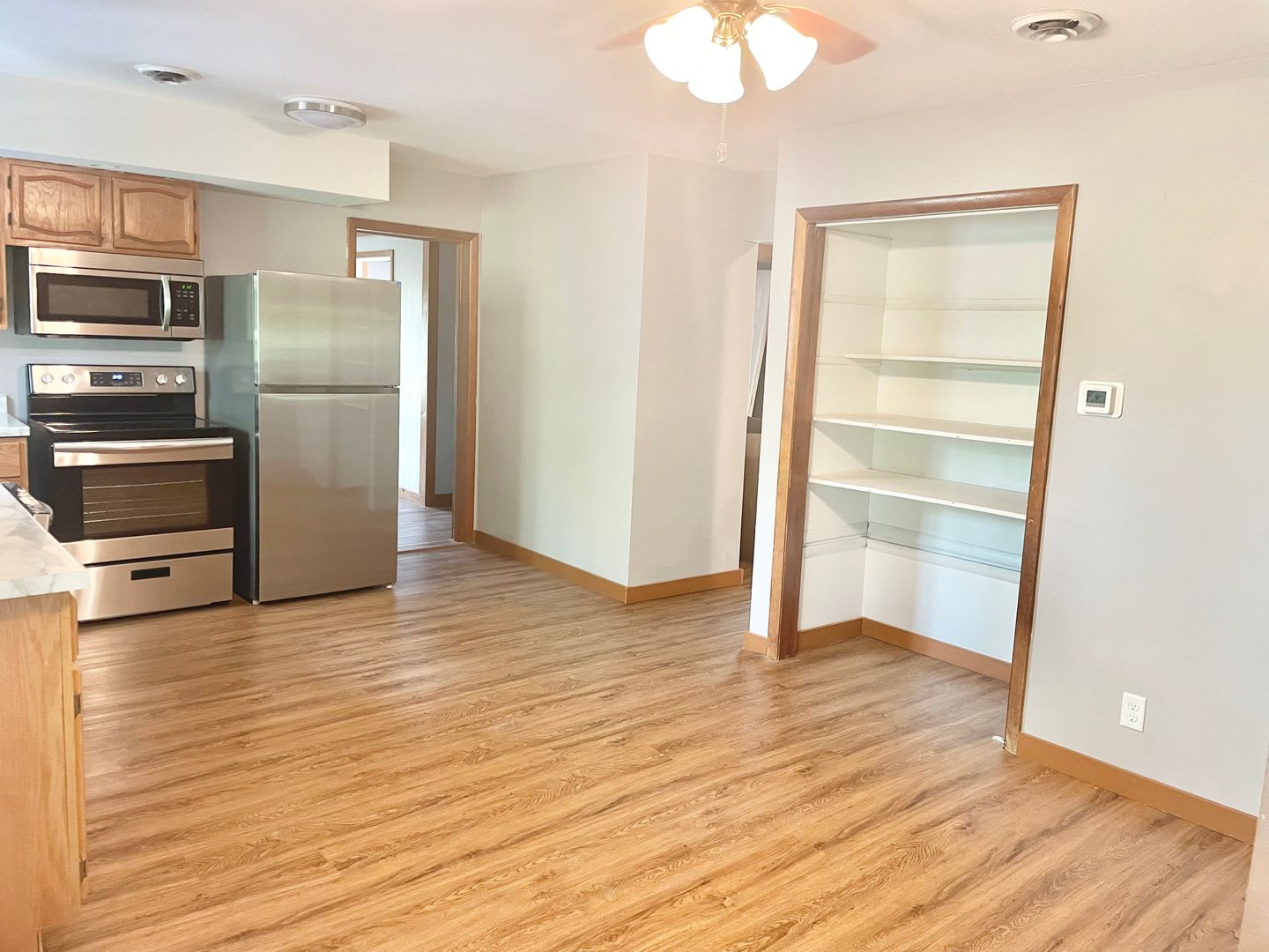 Charming Remodeled Home on Large Lot with Workshop! – photo 2