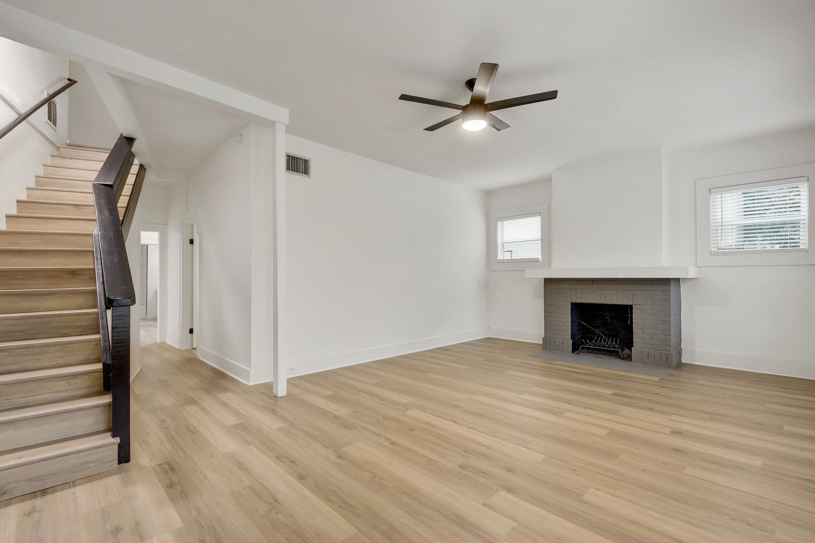 1904 David St – photo 2