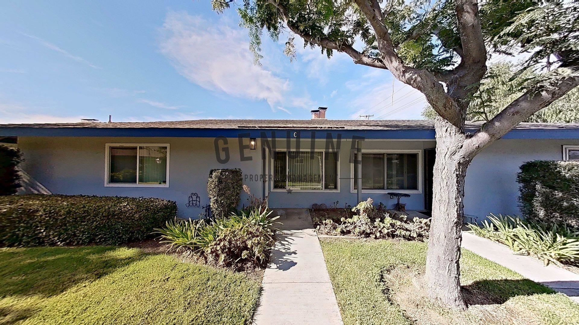 Two Bedroom, Two Bath Single Level Townhouse in Santa Ana – photo 1