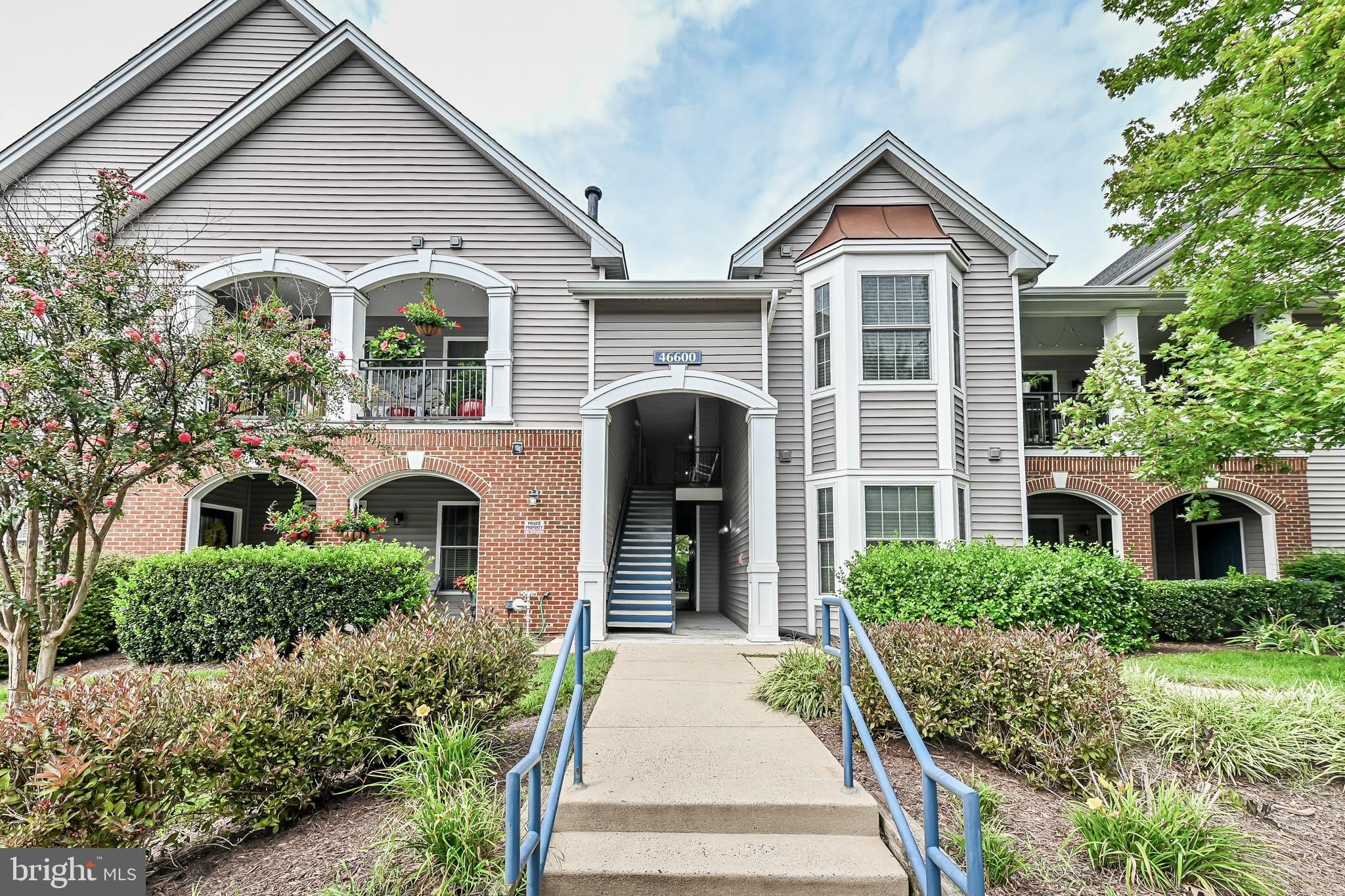 46600 ELLICOTT Square – photo 2