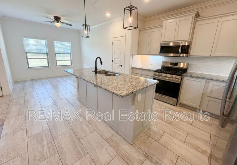 751 Spicewood Trl – photo 5
