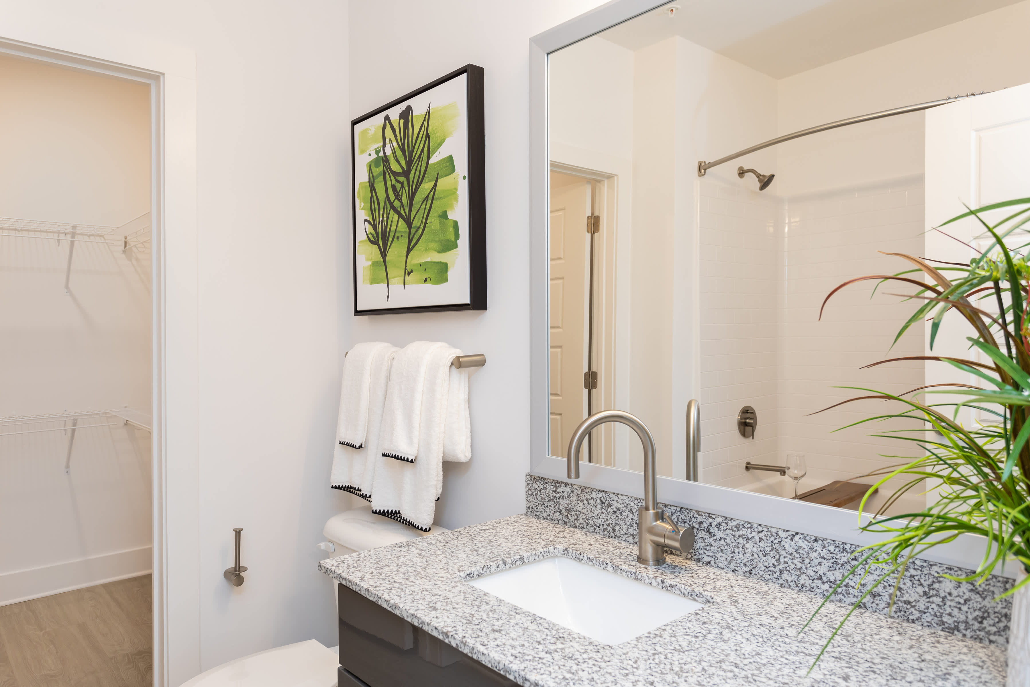 Link Apartments Linden – photo 5