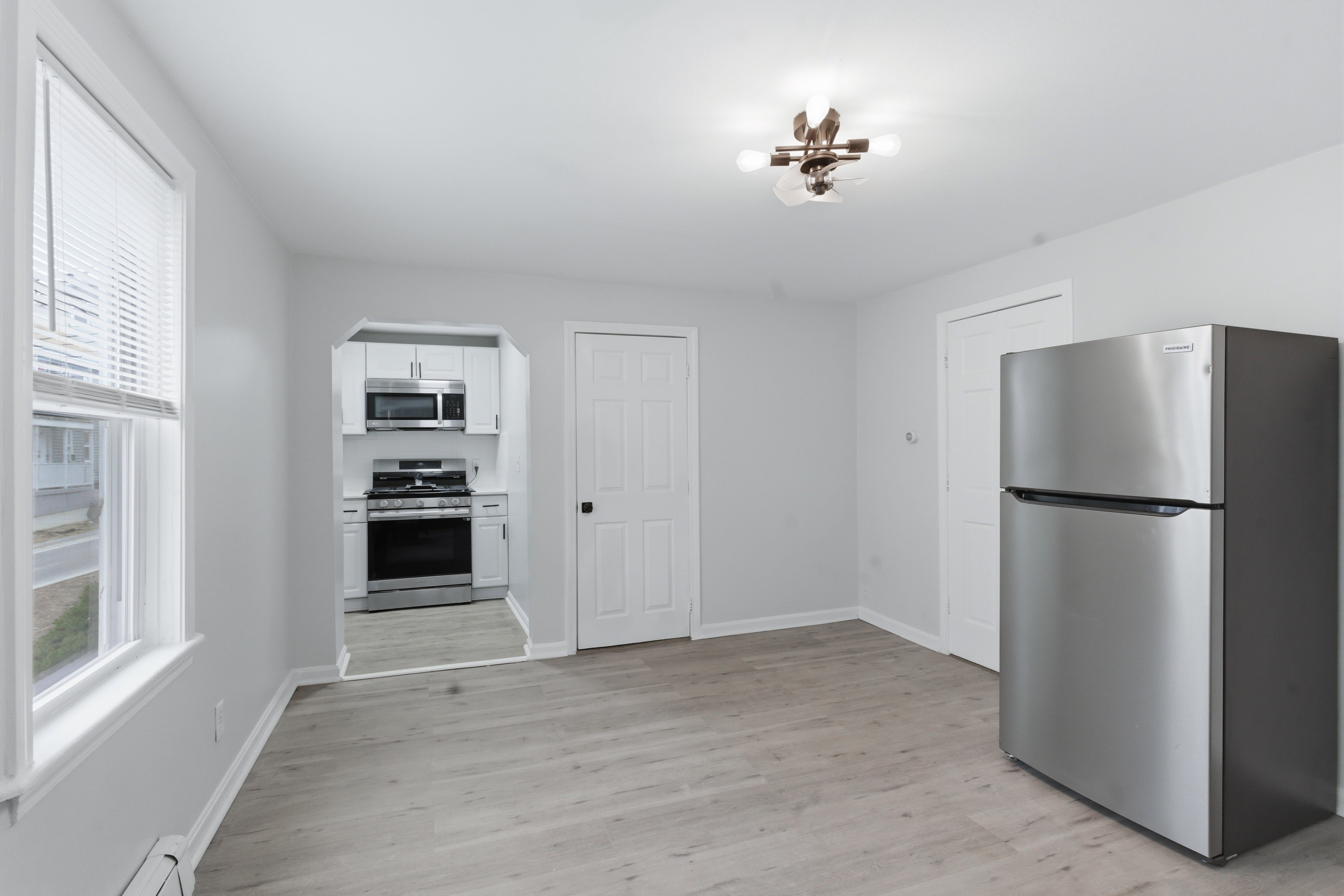 92 Sylvian St – photo 4