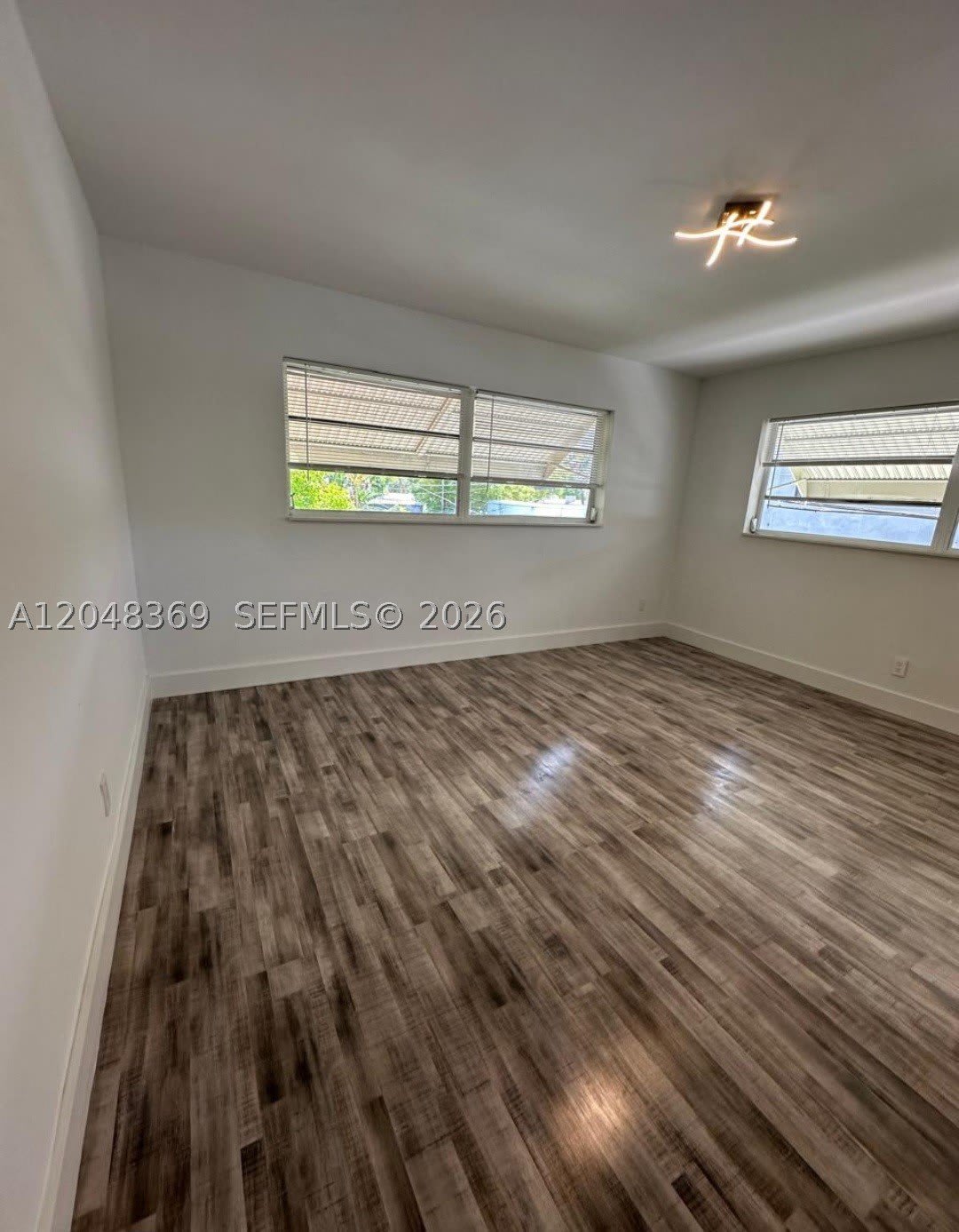 1722 Mayo St – photo 3