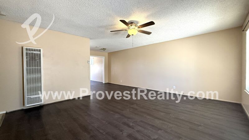 16352 Vine St – photo 5