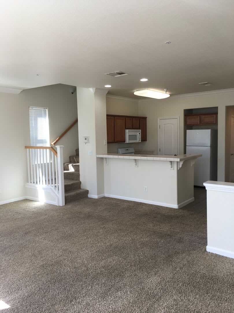3 Bedroom in Shasta View Gardens – photo 4