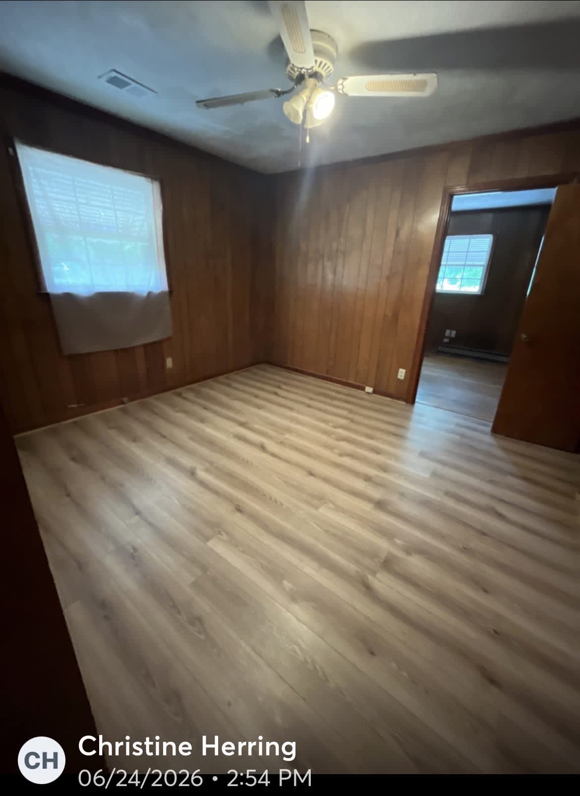 907 Strawberry Street – photo 5