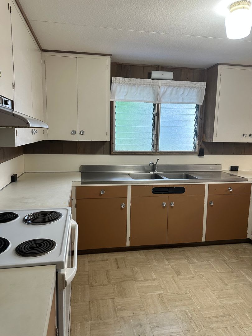 3 bedroom, 1.5 bath, 1 parking, Liliha – photo 5