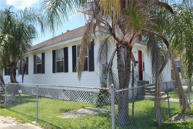 1300 ANNETTE Street – photo 1