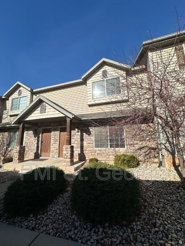 340 W 1425 N – photo 1