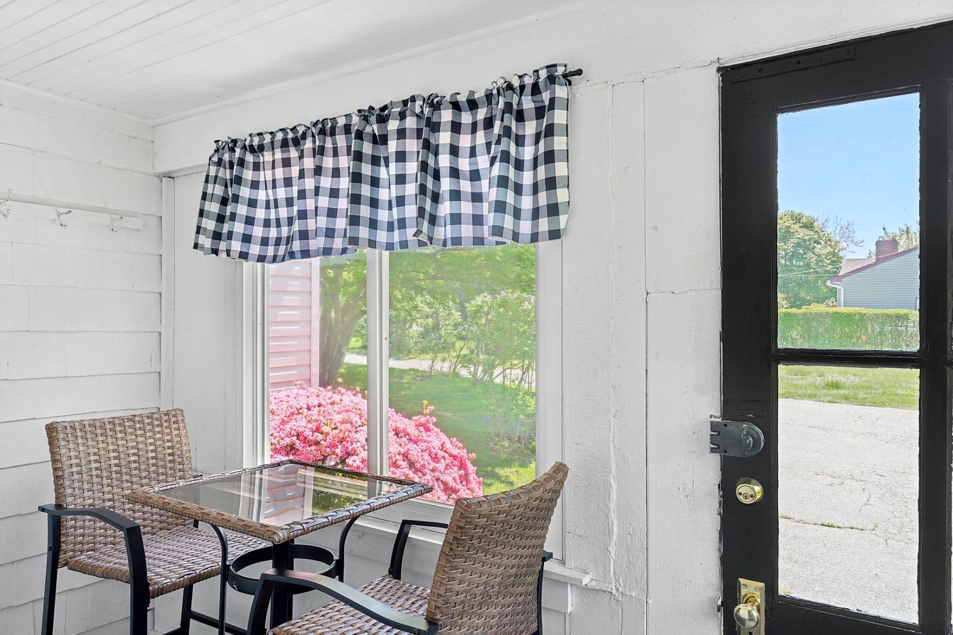 37 N Bishops Lane – photo 2