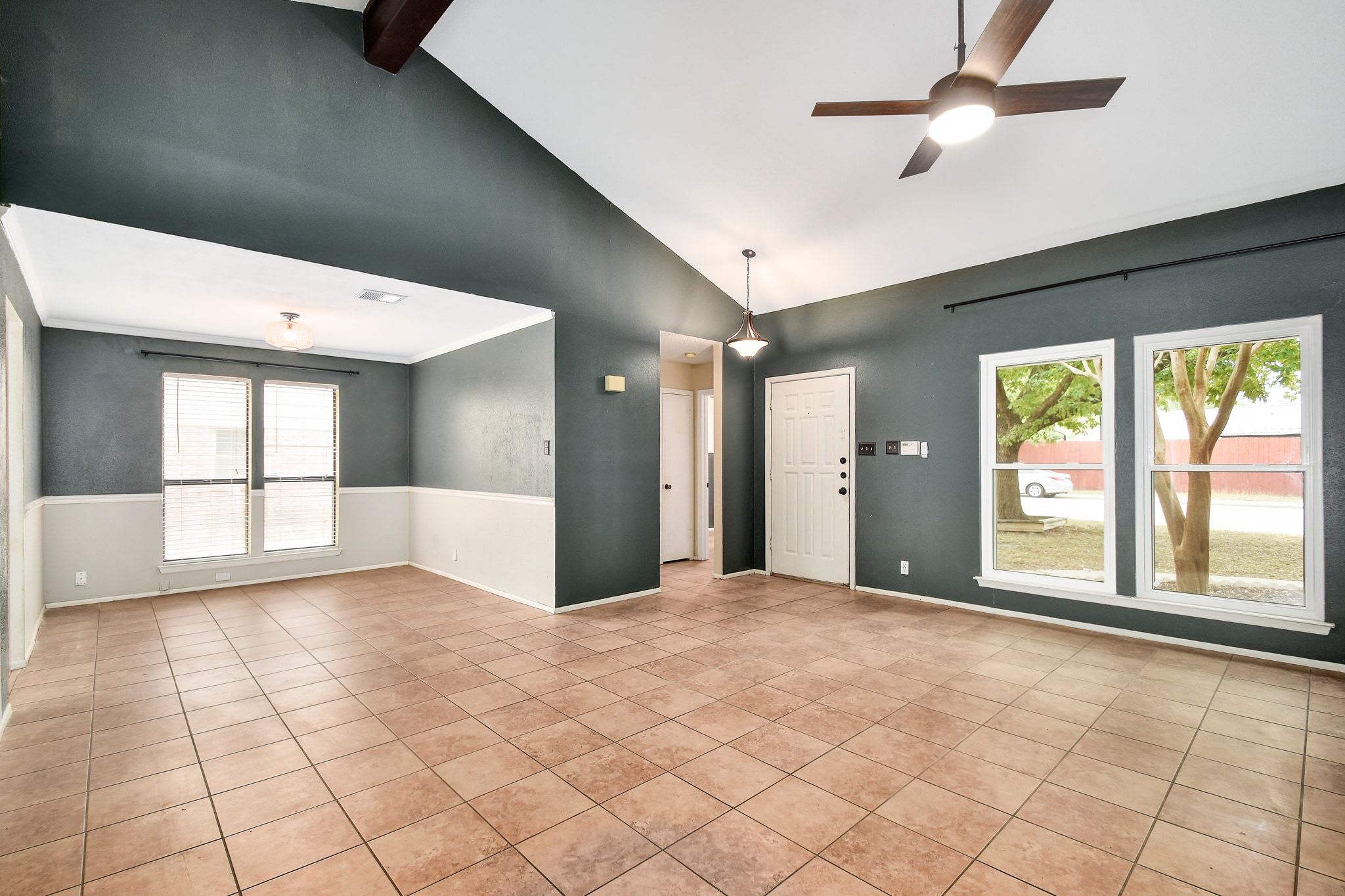 14207 Rowe Dr – photo 3
