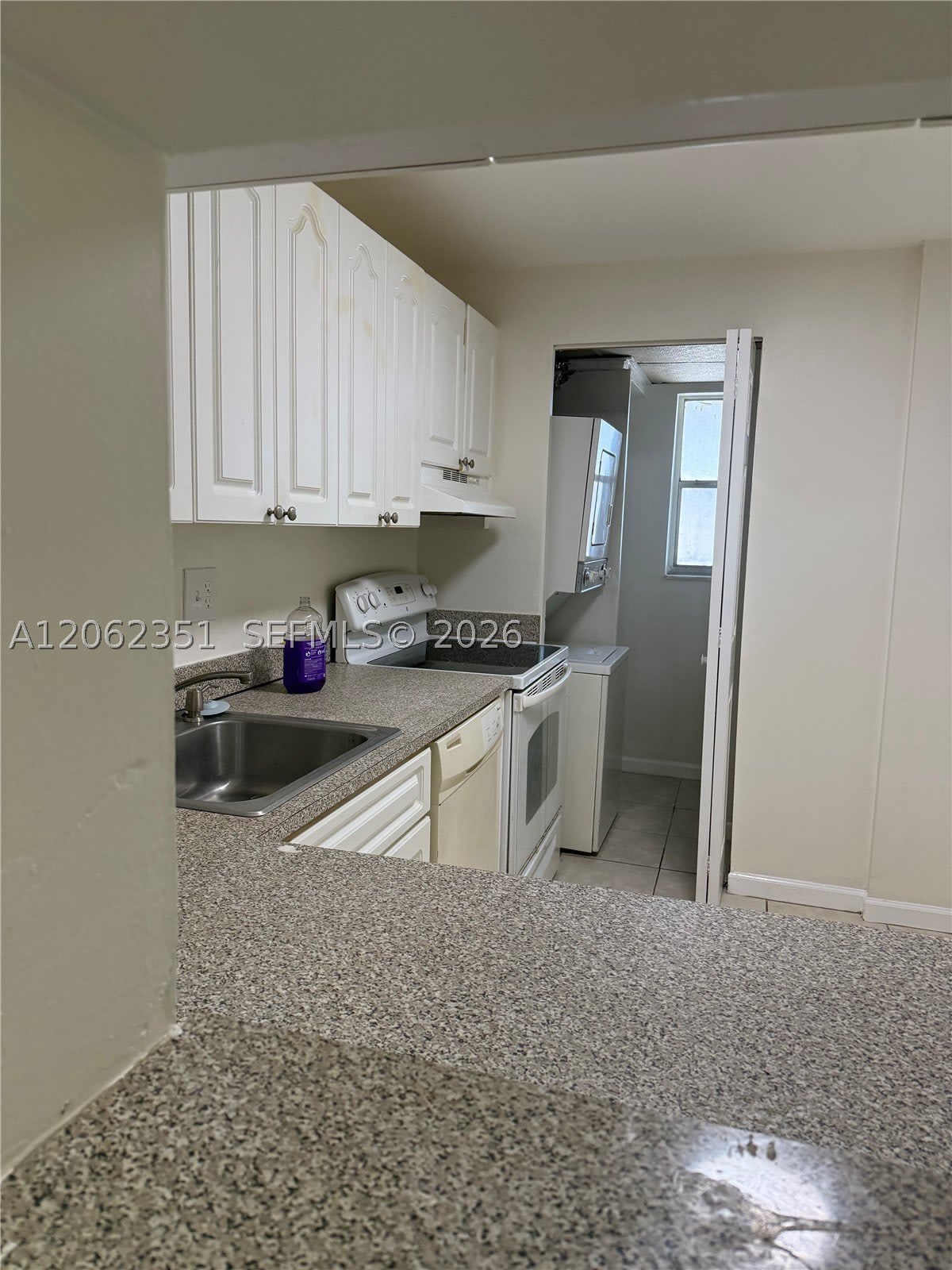 7825 Fairview Dr – photo 2