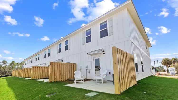 4302 Lost Bay Drive – photo 2