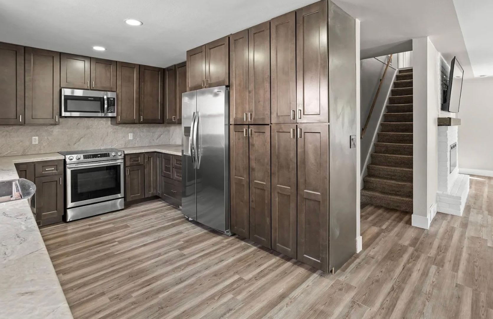 Spacious Updated 5-Bedroom North Fargo Home Near NDSU with Finished Basement and Plenty of Living Space – photo 4
