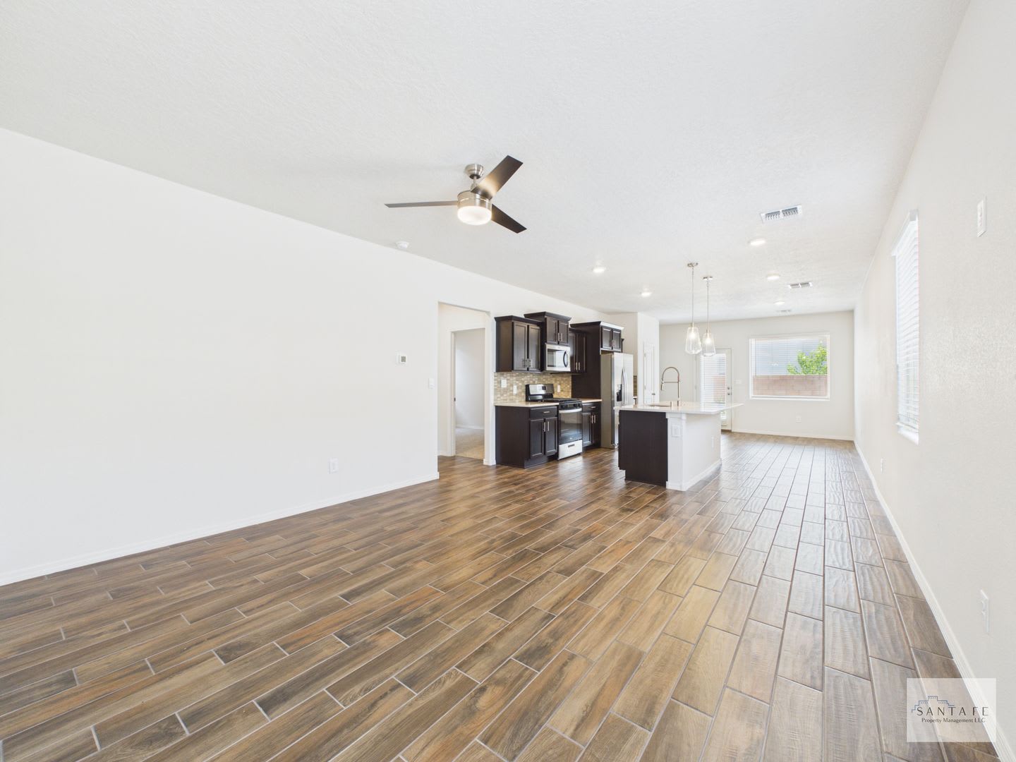 Newer DR Horton Single Family Home Available Now – photo 3