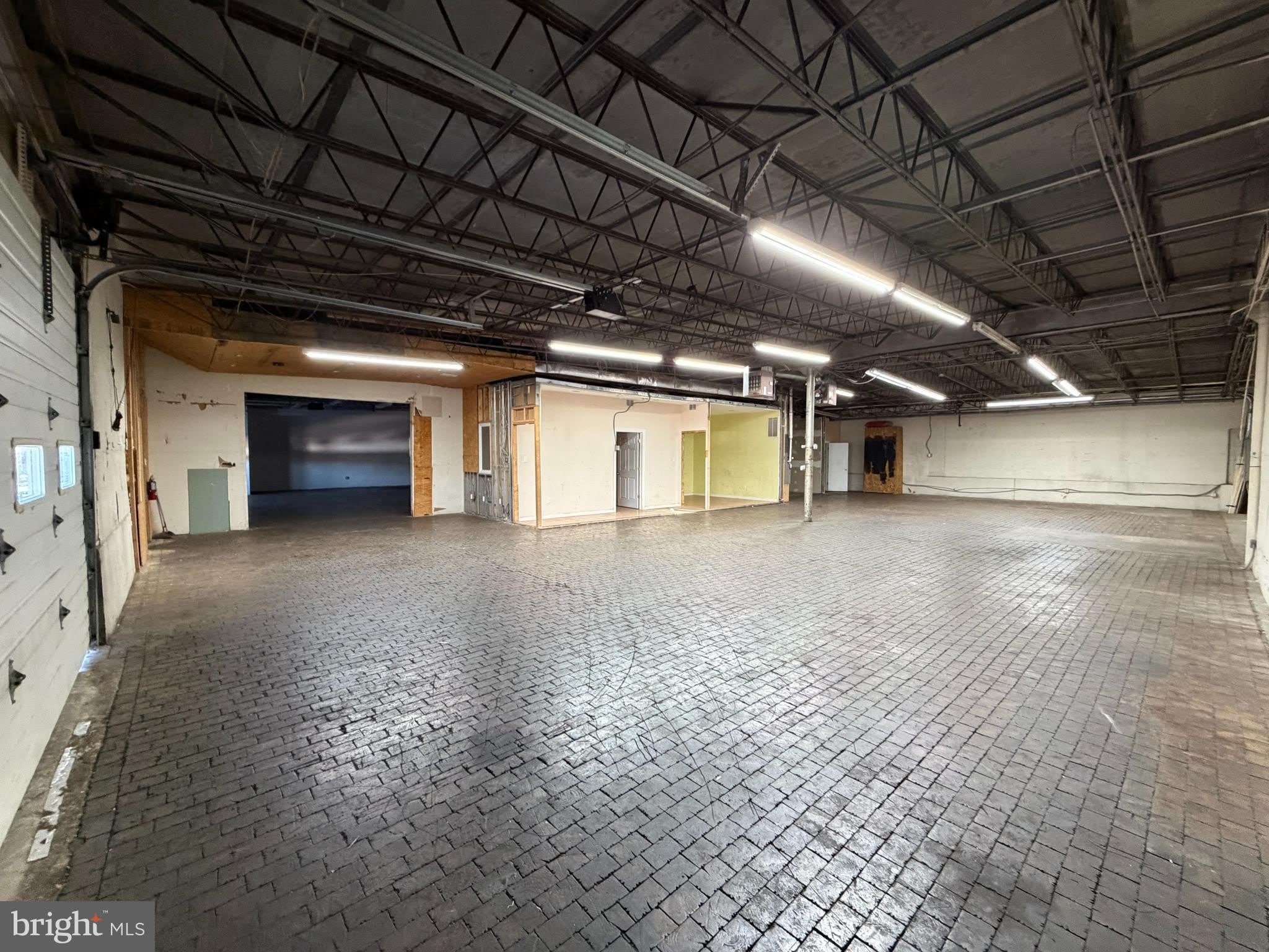 2840 PINE Road – photo 3
