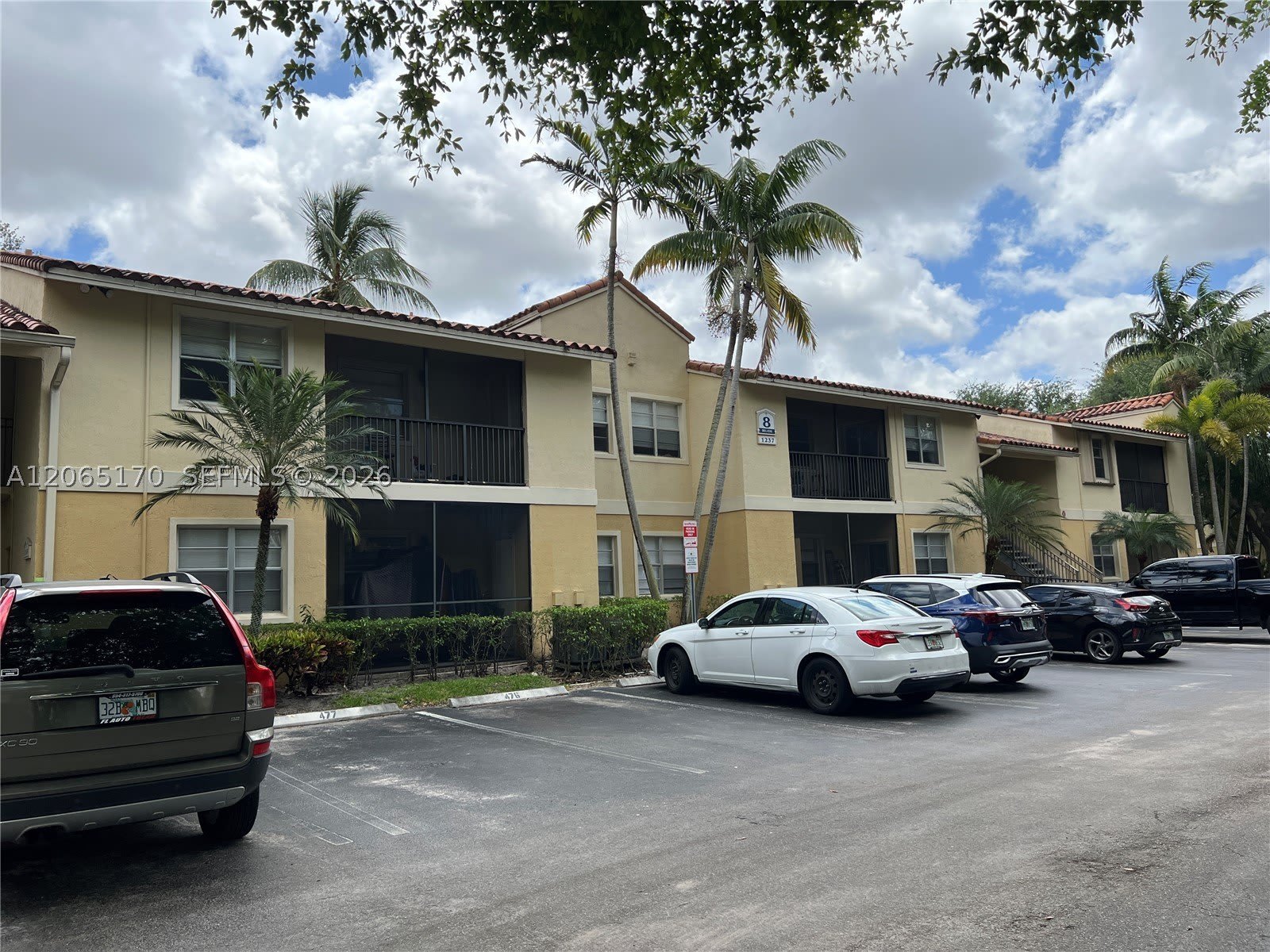 1237 Sw 46Th Ave – photo 1