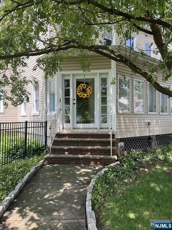 211 Paterson Avenue – photo 1