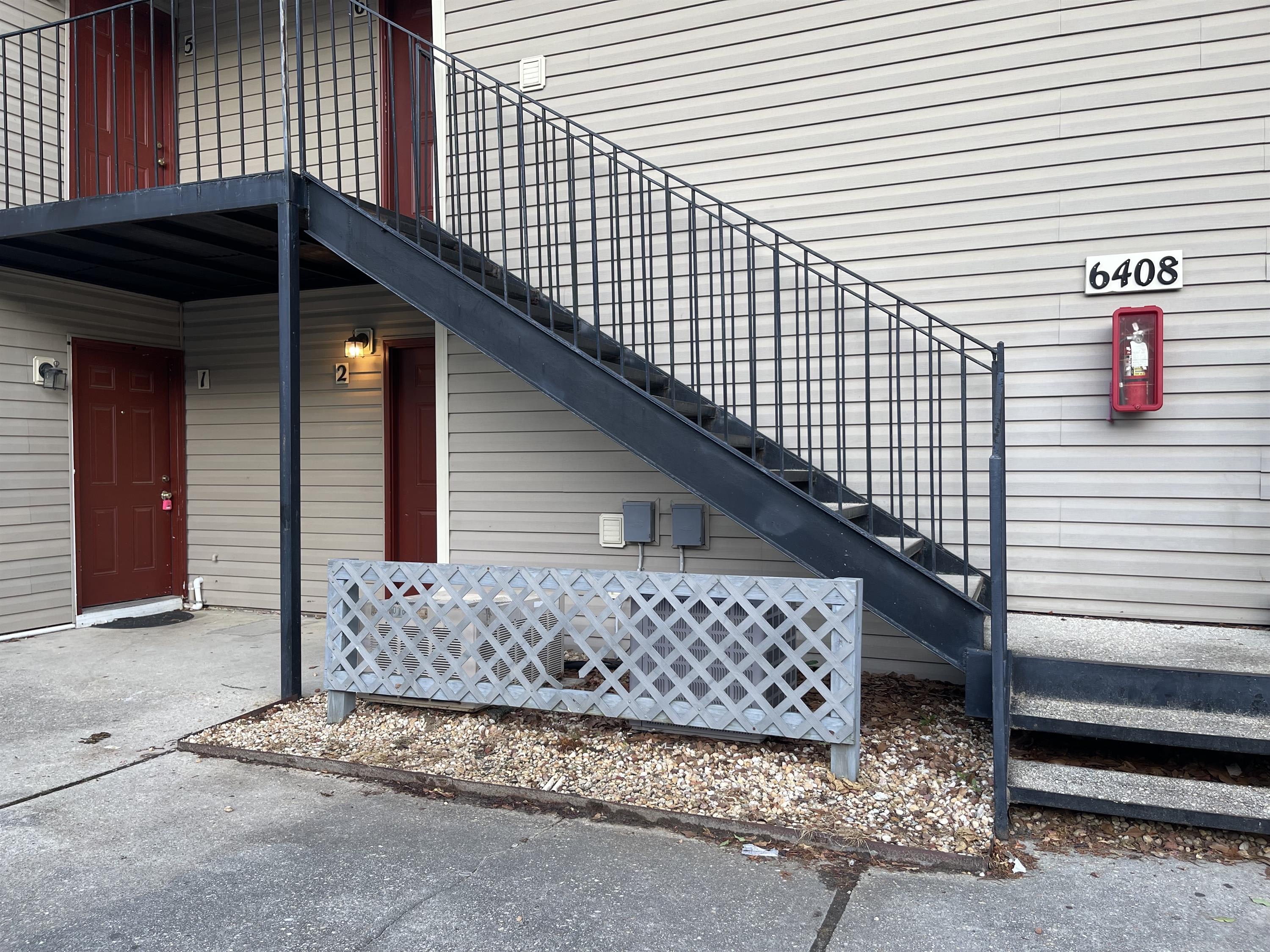 6408 Starbrook Drive UNIT 1 – photo 2