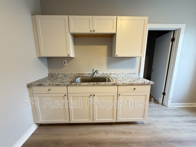 243 S Main St – photo 2