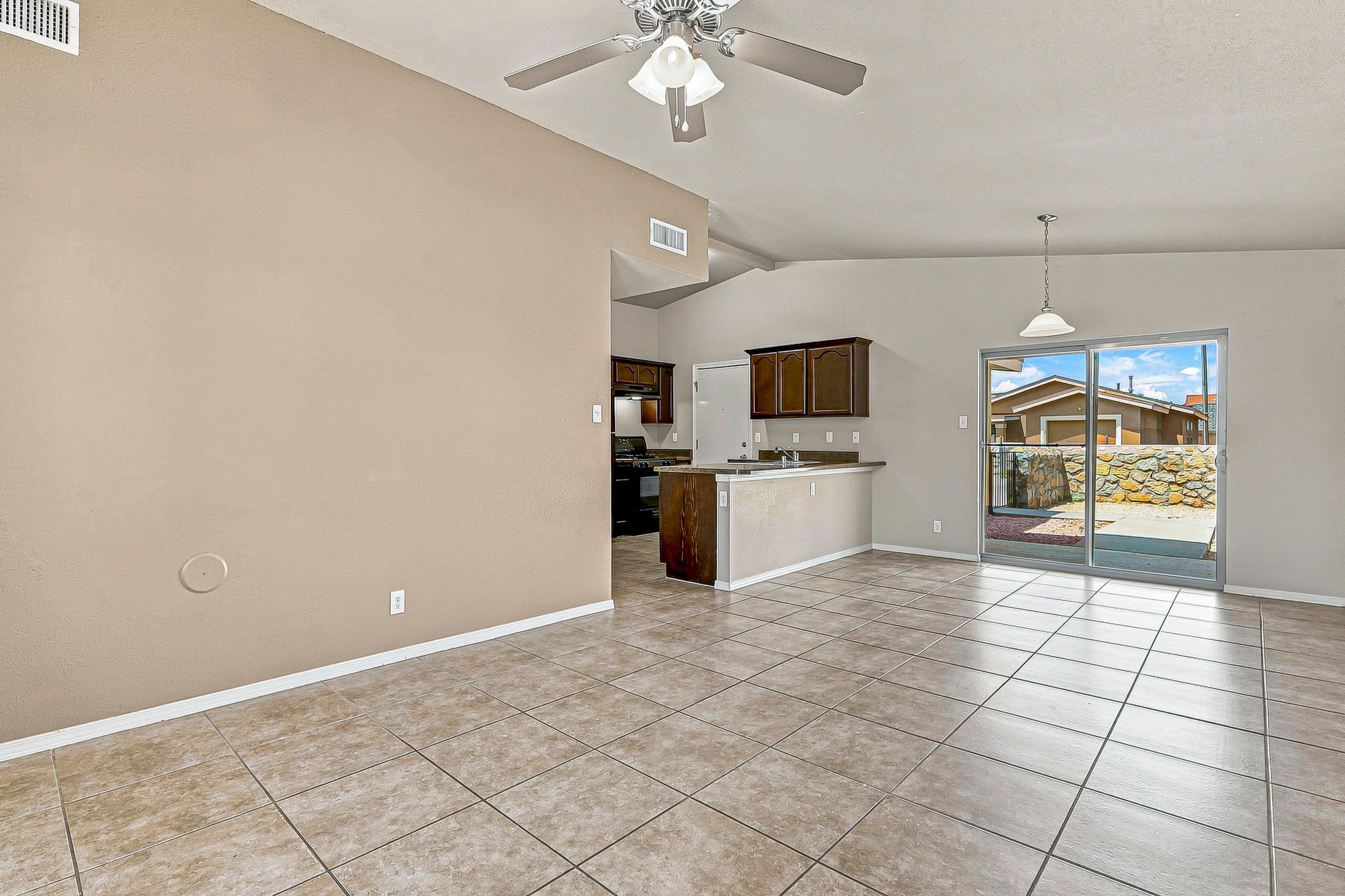 12885 Hueco Mine Drive – photo 5