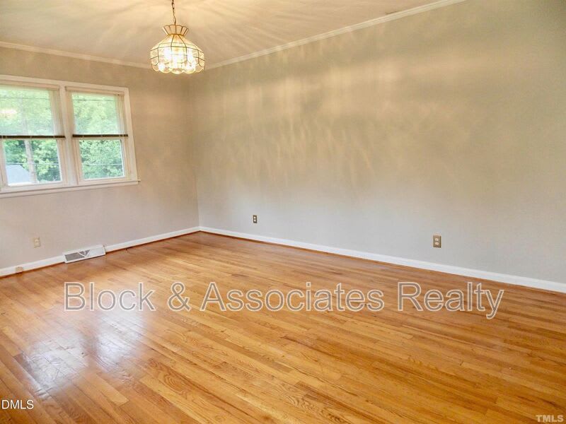714 Carter Avenue – photo 4