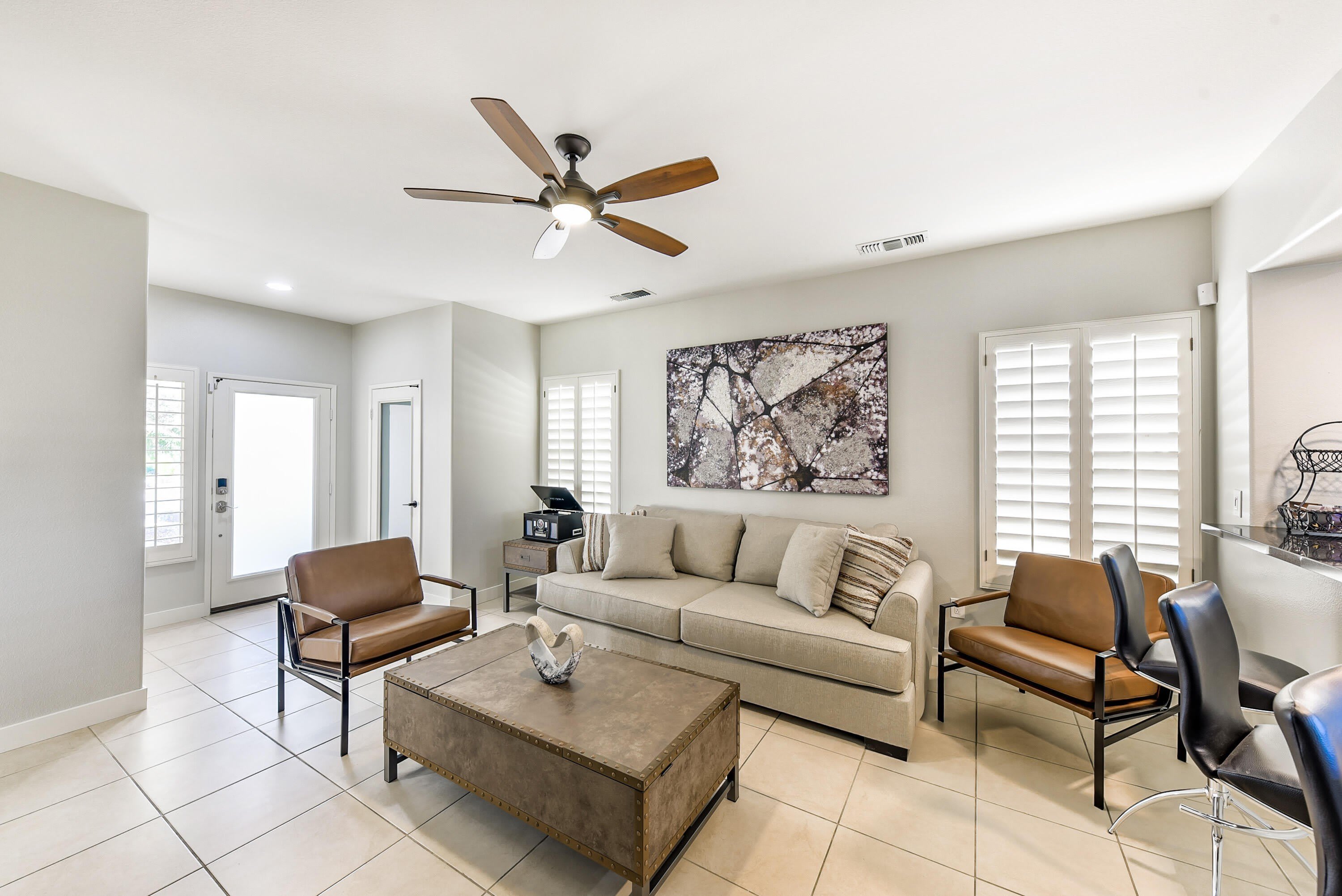 39676 Somerset Avenue – photo 4