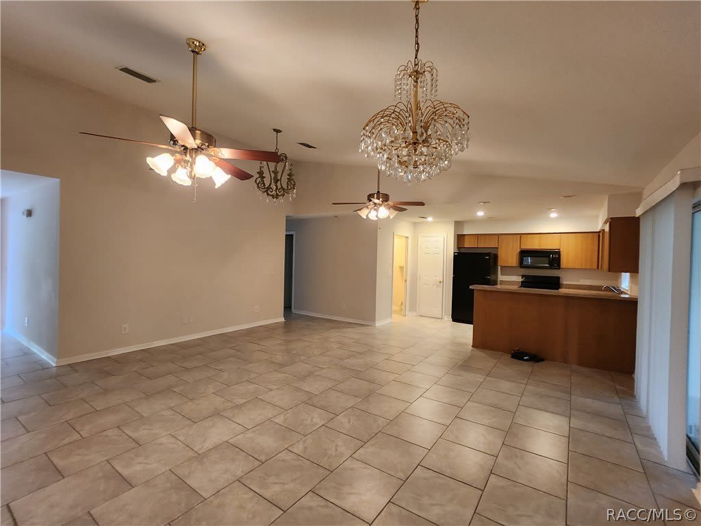 6521 E Grayson Street – photo 4