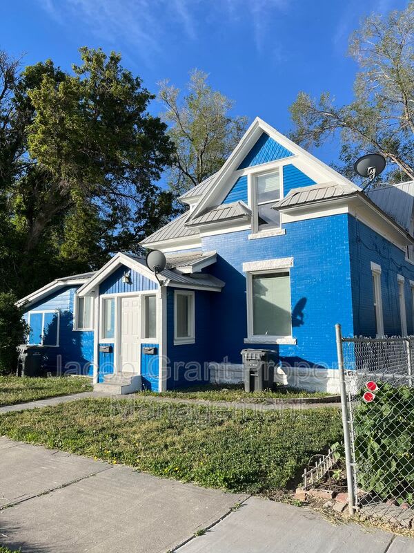 307 H Street-3 – photo 1