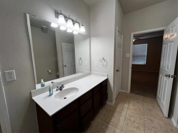 1617 Totem Pole Way – photo 2