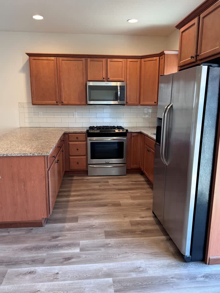 460 Southwest 3rd Avenue – photo 1