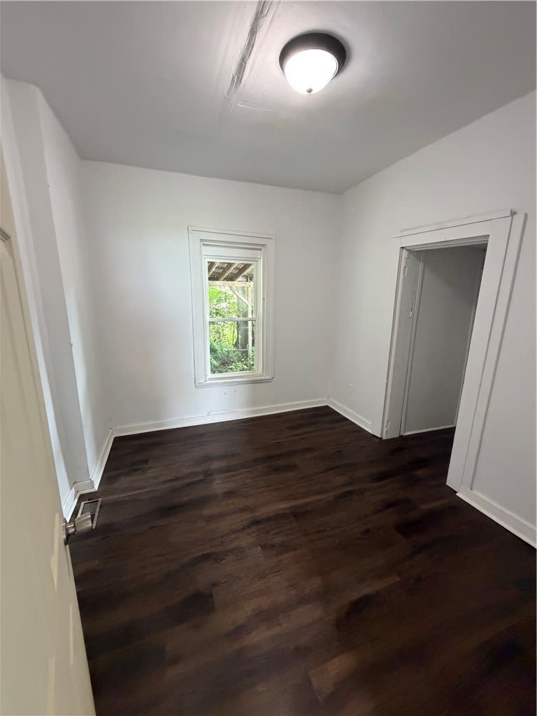 411 Dewitt Avenue – photo 3