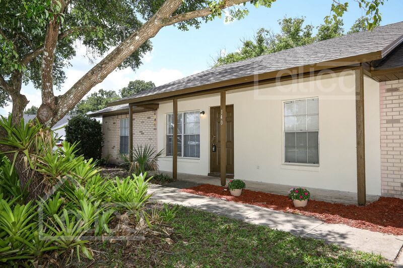 140 Hazel Blvd – photo 2