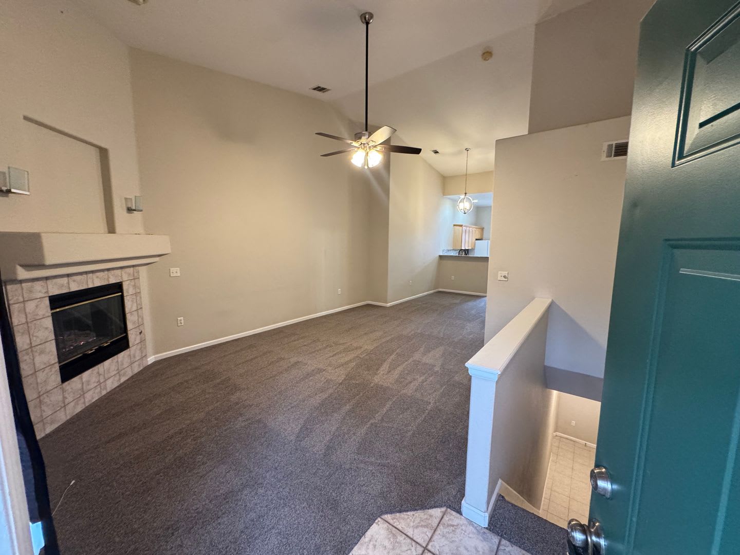 Town Home For Rent – photo 4