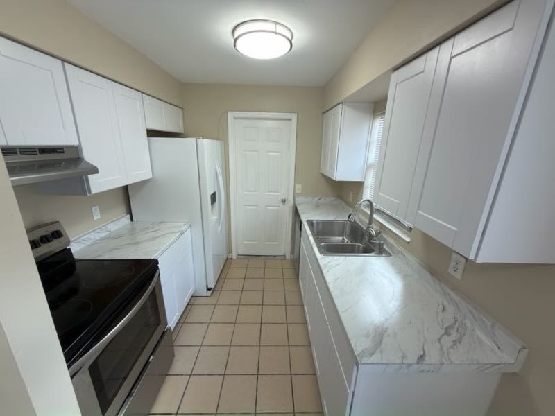 5523 Lehigh Avenue – photo 5