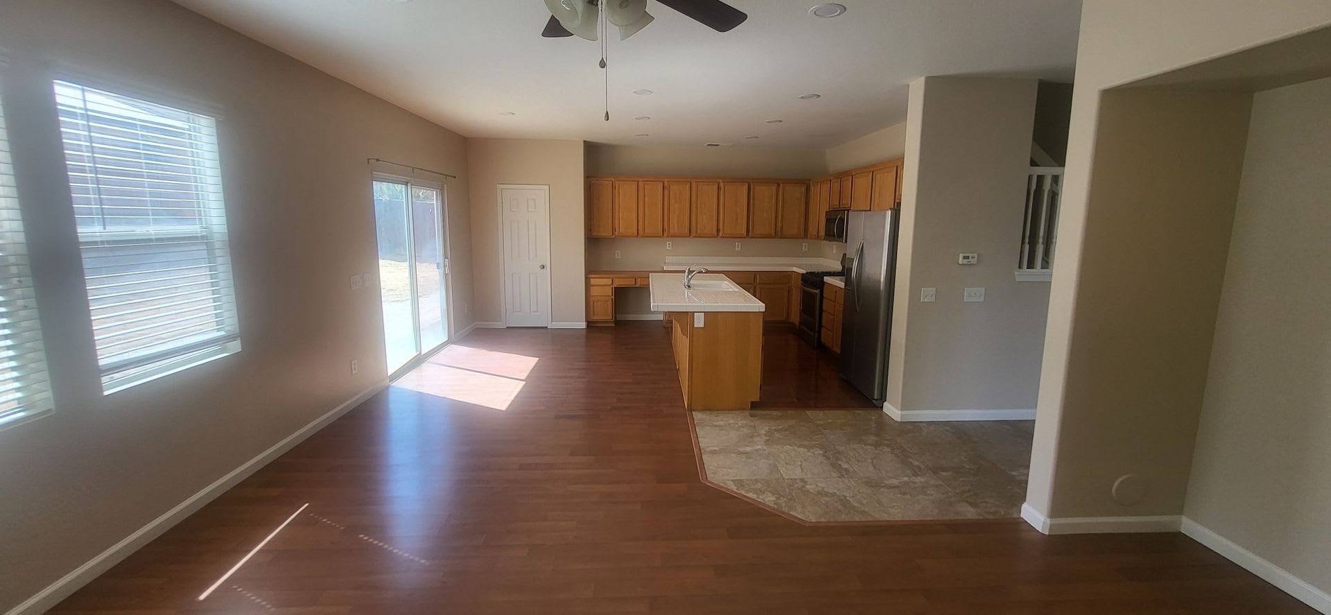 6 Bedroom, 3.5 Bath, 3 Car Garage in Wonderful Menifee Neighborhood – photo 4