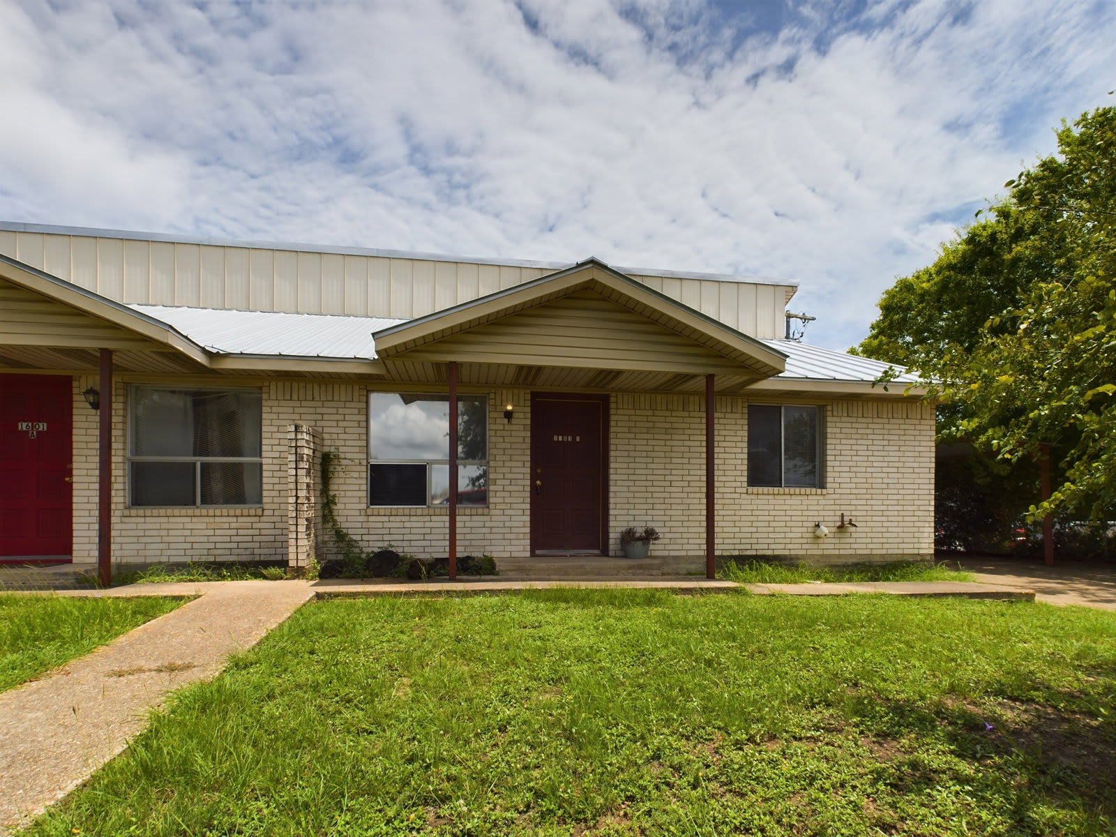 1601 George Bush Drive East – photo 1