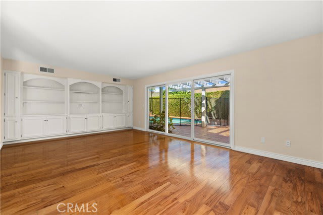 6871 Auburn Drive – photo 4