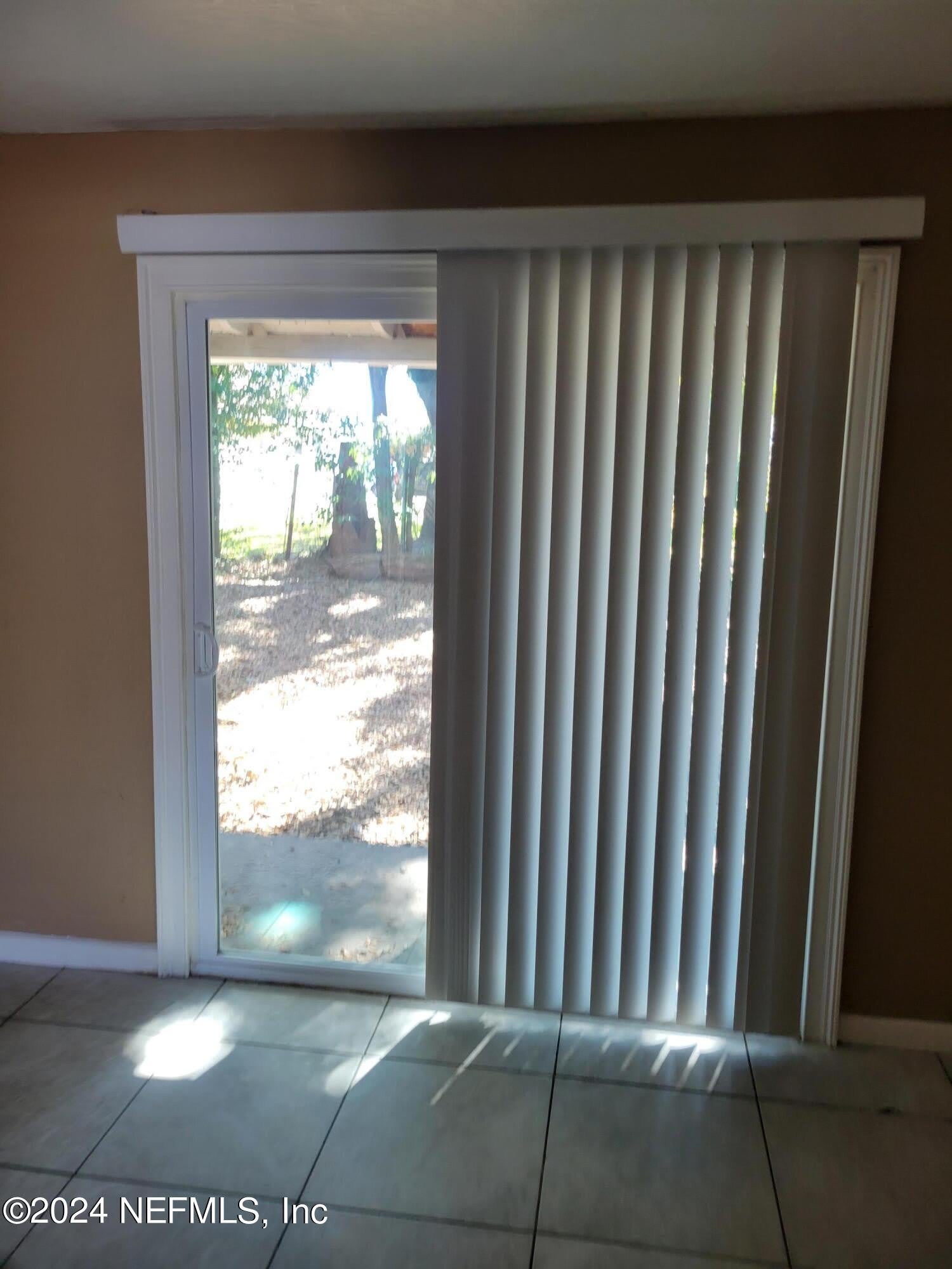 1648 E 16Th Street – photo 5