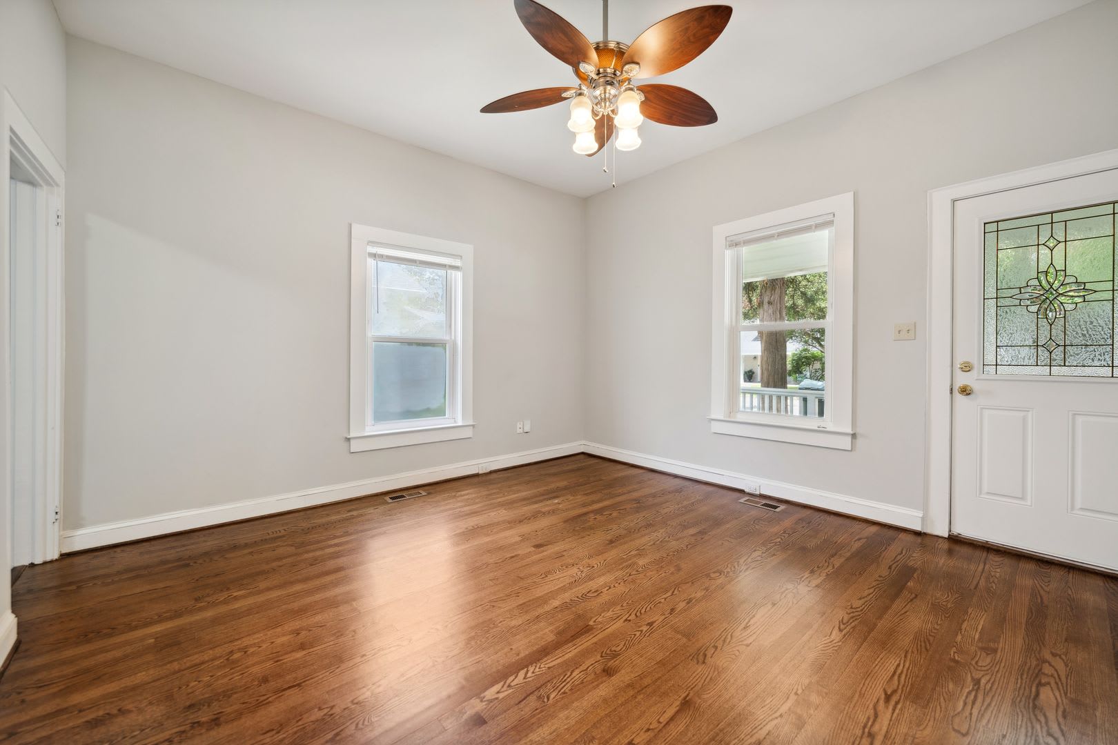 Recently Updated 3 Bed 1 Bath in Old West Durham With Massive Fenced In Back Yard!! – photo 3