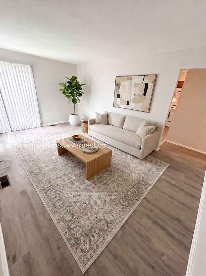 7826 Blandford Drive – photo 3