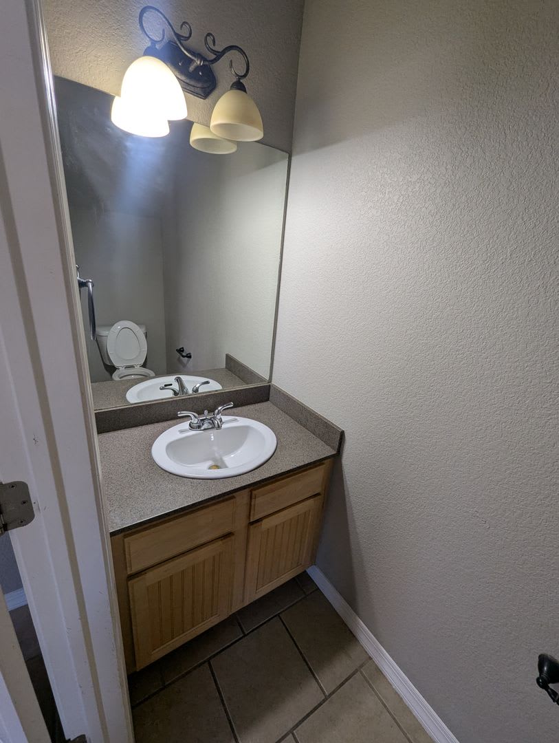 1905 Azlin Place – photo 5