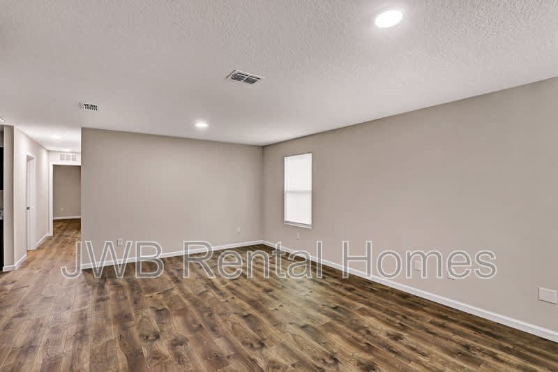 1159 21St St W – photo 4
